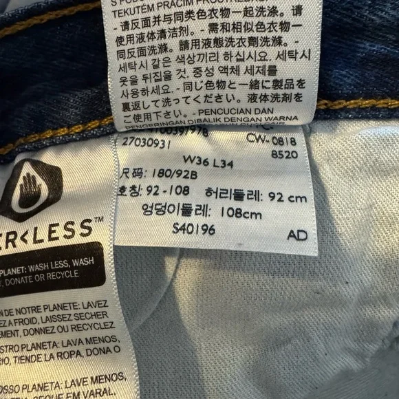 Levi's 36 W x 34 L Dark Blue Straight Jeans - Picture 9 of 10